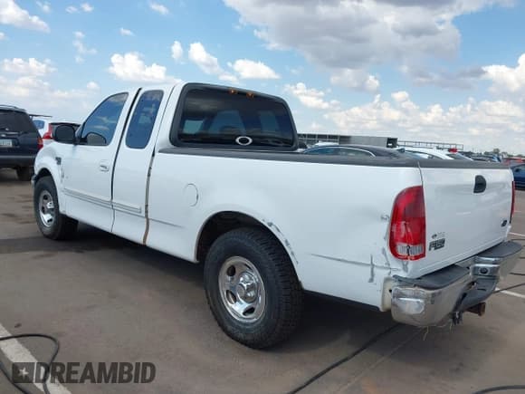 ✅ 2003 Ford F-150 XL • VIN: 1FTRX17L43NB82477 • Лот: 42427957. Опубликован ранее на IAAI с пробегом Не указан. Бесплатный доступ к архиву аукционных продаж из США и подробный отчёт об истории автомобиля на DreamBid. Изображение 3.