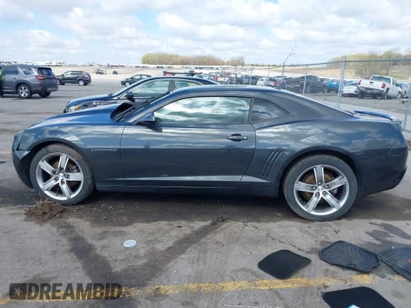 ✅ 2012 Chevrolet Camaro 2LT • VIN: 2G1FC1E30C9154964 • Lot: 42062902. Listed on IAAI with 140,266 mi. Free auction sales archive from the USA and detailed vehicle history report at DreamBid. Image 14.