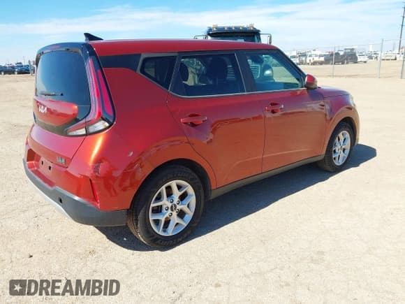 ✅ 2023 Kia Soul LX • VIN: KNDJ23AU7P7861887 • Лот: 43229761. Опубликован ранее на IAAI с пробегом 66 316 миль. Бесплатный доступ к архиву аукционных продаж из США и подробный отчёт об истории автомобиля на DreamBid. Изображение 4.