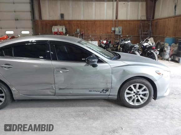 ✅ 2014 Mazda 6 i Sport • VIN: JM1GJ1U59E1106603 • Lot: 42209672. Wystawiony na IAAI z przebiegiem 108 931 mil. Bezpłatny archiwum sprzedaży aukcyjnych z USA i szczegółowy raport historii pojazdu na DreamBid. Zdjęcie 6.