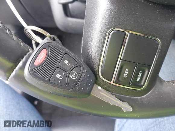 ✅ 2016 Jeep Patriot Latitude • VIN: 1C4NJRFB9GD567245 • Лот: 43551912. Опубликован ранее на IAAI с пробегом 146 964 миль. Бесплатный доступ к архиву аукционных продаж из США и подробный отчёт об истории автомобиля на DreamBid. Изображение 11.