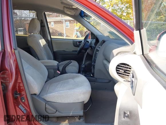 ✅ 2005 Hyundai Santa Fe GLS • VIN: KM8SC73D05U856451 • Лот: 43624680. Опубликован ранее на IAAI с пробегом 84 470 миль. Бесплатный доступ к архиву аукционных продаж из США и подробный отчёт об истории автомобиля на DreamBid. Изображение 5.