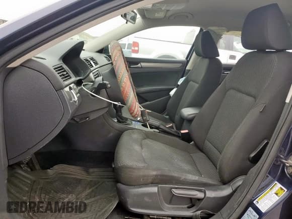 ✅ 2013 Volkswagen Passat S • VIN: 1VWAP7A32DC007583 • Лот: 46442615. Опубликован ранее на Copart с пробегом 137 210 миль. Бесплатный доступ к архиву аукционных продаж из США и подробный отчёт об истории автомобиля на DreamBid. Изображение 7.