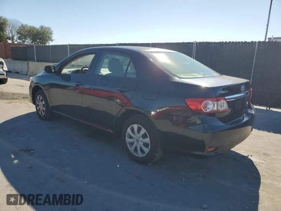 ✅ 2012 Toyota Corolla L • VIN: JTDBU4EE4C9179801 • Lot: 92407765. Wystawiony na Copart z przebiegiem 138 958 mil. Bezpłatny archiwum sprzedaży aukcyjnych z USA i szczegółowy raport historii pojazdu na DreamBid. Zdjęcie 2.