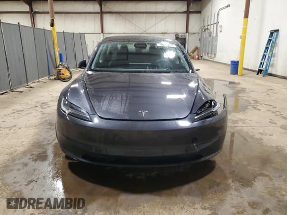 ✅ 2024 Tesla Model 3 Long Range • VIN: 5YJ3E1EB0RF753718 • Lot: 51165765. Wystawiony na Copart z przebiegiem 15 326 mil. Bezpłatny archiwum sprzedaży aukcyjnych z USA i szczegółowy raport historii pojazdu na DreamBid. Zdjęcie 5.