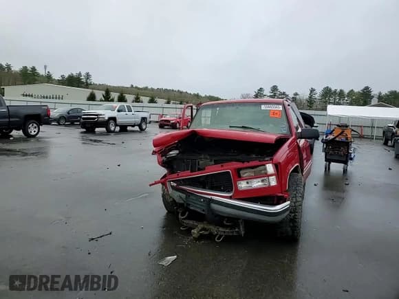 ✅ 1998 GMC Sierra 1500 • VIN: 2GTEK19R3W1508712 • Лот: 55665565. Опубликован ранее на Copart с пробегом Не указан. Бесплатный доступ к архиву аукционных продаж из США и подробный отчёт об истории автомобиля на DreamBid. Изображение 13.