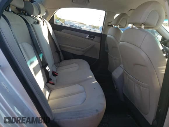 ✅ 2016 Hyundai Sonata SE • VIN: KMHE24L1XGA009574 • Lot: 63392512. Listed on Copart with 213,244 mi. Free auction sales archive from the USA and detailed vehicle history report at DreamBid. Image 6.