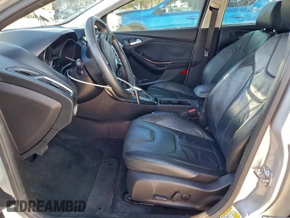 ✅ 2017 Ford Focus Titanium • VIN: 1FADP3J26HL241852 • Lot: 96039745. Listed on Copart with 59,090 mi. Free auction sales archive from the USA and detailed vehicle history report at DreamBid. Image 7.