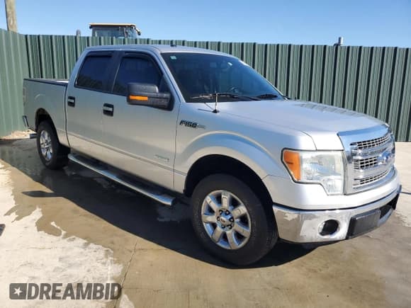 ✅ 2014 Ford F-150 XLT • VIN: 1FTFW1CT7EFC25752 • Lot: 92845905. Wystawiony na Copart z przebiegiem 148 851 mil. Bezpłatny archiwum sprzedaży aukcyjnych z USA i szczegółowy raport historii pojazdu na DreamBid. Zdjęcie 4.
