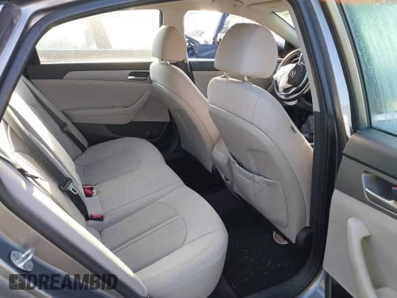 2019 Hyundai Sonata SE с VIN 5NPE24AF9KH785196, выставлен на аукционе IAAI как лот 43265196 с пробегом 109 162 миль миль и . История ставок и продаж доступна на DreamBid. Изображение 8.