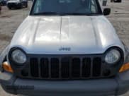 ✅ 2006 Jeep Liberty Sport • VIN: 1J4GK48KX6W169528 • Лот: 69046685. Опубликован ранее на Copart с пробегом Не указан. Бесплатный доступ к архиву аукционных продаж из США и подробный отчёт об истории автомобиля на DreamBid. Изображение 12.