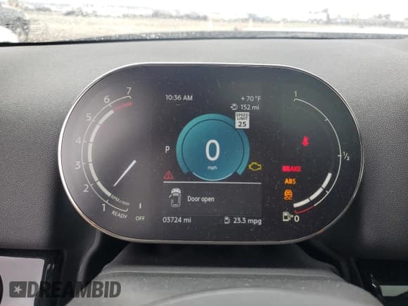 ✅ 2024 MINI Countryman Cooper S • VIN: WMZ53BR06R3S21724 • Lot: 72474044. Listed on Copart with 3,724 mi. Free auction sales archive from the USA and detailed vehicle history report at DreamBid. Image 9.