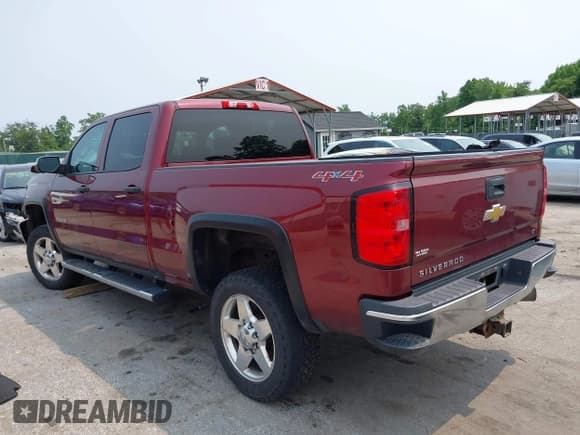 ✅ 2015 Chevrolet Silverado 2500HD LT • VIN: 1GC1KVE83FF102831 • Lot: 42411608. Listed on IAAI with 140,538 mi. Free auction sales archive from the USA and detailed vehicle history report at DreamBid. Image 3.
