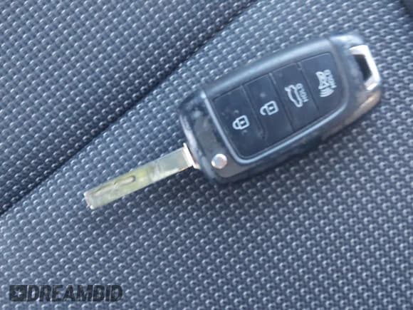 ✅ 2021 Hyundai Accent SE • VIN: 3KPC24A62ME136645 • Лот: 41253459. Опубликован ранее на IAAI с пробегом 59 029 миль. Бесплатный доступ к архиву аукционных продаж из США и подробный отчёт об истории автомобиля на DreamBid. Изображение 11.