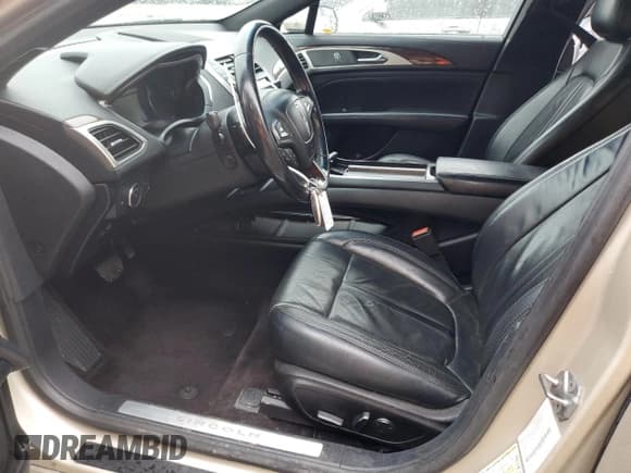 ✅ 2017 Lincoln MKZ Reserve • VIN: 3LN6L5F91HR637541 • Lot: 92937905. Wystawiony na Copart z przebiegiem 66 445 mil. Bezpłatny archiwum sprzedaży aukcyjnych z USA i szczegółowy raport historii pojazdu na DreamBid. Zdjęcie 7.