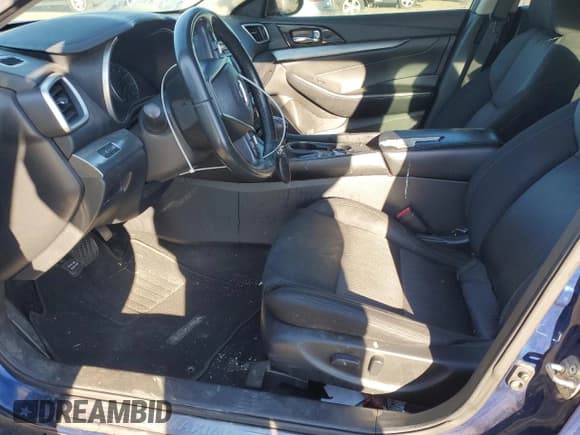 ✅ 2017 Nissan Maxima SL • VIN: 1N4AA6AP5HC442417 • Lot: 90270245. Listed on Copart with 119,654 mi. Free auction sales archive from the USA and detailed vehicle history report at DreamBid. Image 7.