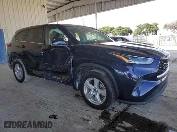 ✅ 2021 Toyota Highlander L • VIN: 5TDCZRAH6MS535526 • Lot: 92065085. Listed on Copart with 28,698 mi. Free auction sales archive from the USA and detailed vehicle history report at DreamBid. Image 4.