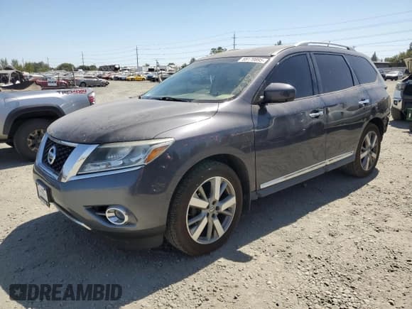 ✅ 2014 Nissan Pathfinder S • VIN: 5N1AR2MM9EC613240 • Lot: 68170895. Listed on Copart with 120,284 mi. Free auction sales archive from the USA and detailed vehicle history report at DreamBid. Image 1.