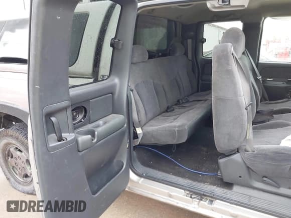 ✅ 2002 Chevrolet Silverado 1500 LS • VIN: 2GCEK19T621126065 • Лот: 43409765. Опубликован ранее на IAAI с пробегом 321 435 миль. Бесплатный доступ к архиву аукционных продаж из США и подробный отчёт об истории автомобиля на DreamBid. Изображение 8.