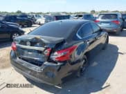 ✅ 2018 Nissan Altima SV • VIN: 1N4AL3AP8JC245756 • Lot: 43325536. Wystawiony na IAAI z przebiegiem 94 889 mil. Bezpłatny archiwum sprzedaży aukcyjnych z USA i szczegółowy raport historii pojazdu na DreamBid. Zdjęcie 6.
