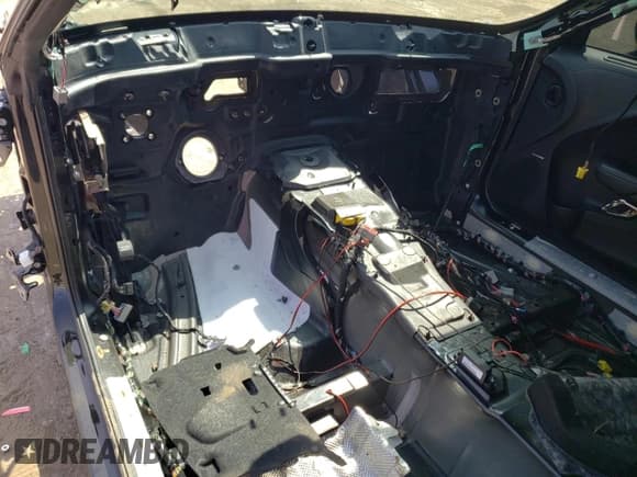 ✅ 2022 Dodge Challenger SRT Hellcat Redeye Widebody • VIN: 2C3CDZL9XNH242012 • Lot: 68501684. Wystawiony na Copart z przebiegiem Nie podano. Bezpłatny archiwum sprzedaży aukcyjnych z USA i szczegółowy raport historii pojazdu na DreamBid. Zdjęcie 8.