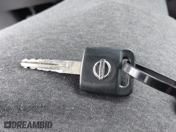 ✅ 2012 Nissan Titan SV • VIN: 1N6AA0CC4CN304721 • Lot: 41687012. Listed on IAAI with 142,801 mi. Free auction sales archive from the USA and detailed vehicle history report at DreamBid. Image 11.