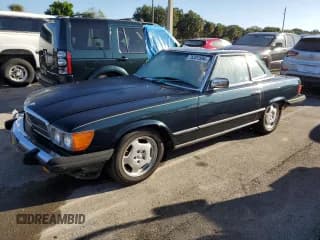 ✅ 1984 Mercedes-Benz 380 SL • VIN: WDBBA45A1EA014813 • Lot: 75331594. Wystawiony na Copart z przebiegiem 189 833 mil. Bezpłatny archiwum sprzedaży aukcyjnych z USA i szczegółowy raport historii pojazdu na DreamBid. Zdjęcie 1.