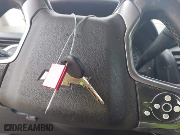 ✅ 2015 Chevrolet Suburban LT • VIN: 1GNSCJKC1FR545648 • Lot: 42982512. Wystawiony na IAAI z przebiegiem 405 947 mil. Bezpłatny archiwum sprzedaży aukcyjnych z USA i szczegółowy raport historii pojazdu na DreamBid. Zdjęcie 11.