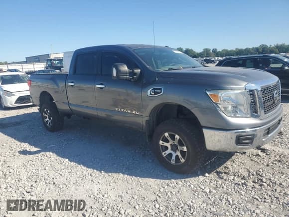 ✅ 2017 Nissan Titan SV • VIN: 1N6BA1F35HN521336 • Lot: 71625065. Wystawiony na Copart z przebiegiem Nie podano. Bezpłatny archiwum sprzedaży aukcyjnych z USA i szczegółowy raport historii pojazdu na DreamBid. Zdjęcie 4.