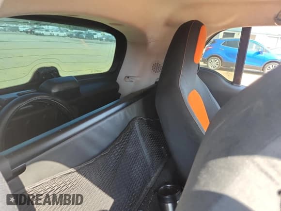 ✅ 2016 Smart fortwo Passion • VIN: WMEFJ5DA0GK050730 • Лот: 80375695. Опубликован ранее на Copart с пробегом 100 694 миль. Бесплатный доступ к архиву аукционных продаж из США и подробный отчёт об истории автомобиля на DreamBid. Изображение 10.