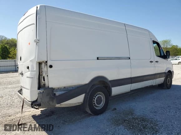 ✅ 2014 Mercedes-Benz Sprinter Cargo • VIN: WD3PE8CC4E5868012 • Лот: 52809965. Опубликован ранее на Copart с пробегом 194 006 миль. Бесплатный доступ к архиву аукционных продаж из США и подробный отчёт об истории автомобиля на DreamBid. Изображение 3.