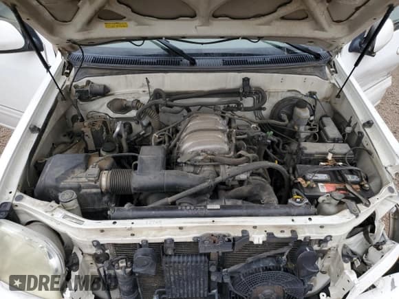 ✅ 2002 Toyota Sequoia Limited • VIN: 5TDBT48A82S062105 • Лот: 71801885. Опубликован ранее на Copart с пробегом 355 532 миль. Бесплатный доступ к архиву аукционных продаж из США и подробный отчёт об истории автомобиля на DreamBid. Изображение 12.