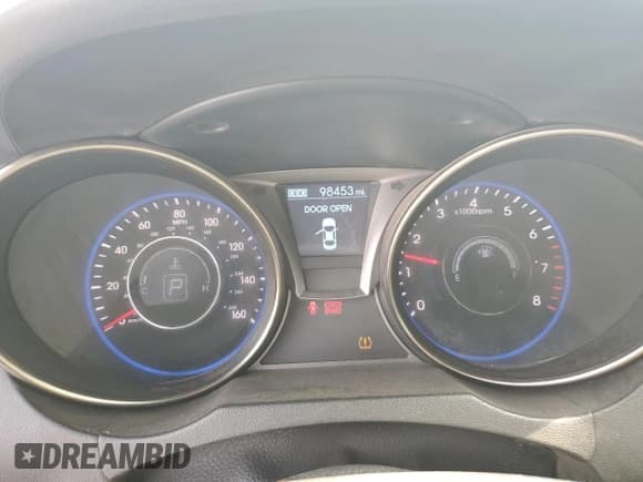 ✅ 2013 Hyundai Genesis Coupe 2.0T • VIN: KMHHT6KD2DU107820 • Lot: 61793195. Wystawiony na Copart z przebiegiem 98 453 mil. Bezpłatny archiwum sprzedaży aukcyjnych z USA i szczegółowy raport historii pojazdu na DreamBid. Zdjęcie 9.