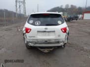 ✅ 2019 Nissan Pathfinder S • VIN: 5N1DR2MMXKC614616 • Lot: 43733470. Listed on IAAI with 114,204 mi. Free auction sales archive from the USA and detailed vehicle history report at DreamBid. Image 17.