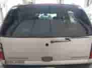 2005 Chevrolet Suburban LS z VIN 1GNFK16Z85J145229, wystawiony jako IAAI lot #42706478 z przebiegiem 198 500 mil mil oraz . Historia ofert i sprzedaży dostępna na DreamBid. Obrazek 17.