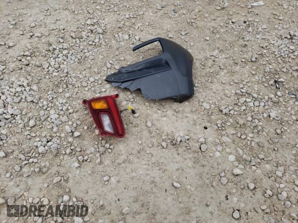 2019 Hyundai Kona Limited с VIN KM8K33A57KU223980, выставлен на аукционе Copart как лот 46516253 с пробегом 36 600 миль миль и . История ставок и продаж доступна на DreamBid. Изображение 13.