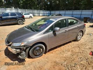 ✅ 2013 Honda Civic LX • VIN: 2HGFB2F54DH506128 • Lot: 70648675. Wystawiony na Copart z przebiegiem 189 449 mil. Bezpłatny archiwum sprzedaży aukcyjnych z USA i szczegółowy raport historii pojazdu na DreamBid. Zdjęcie 1.