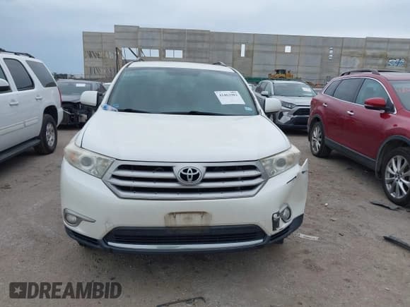 ✅ 2013 Toyota Highlander • VIN: 5TDZA3EH3DS043013 • Lot: 42463983. Listed on IAAI with 163,201 mi. Free auction sales archive from the USA and detailed vehicle history report at DreamBid. Image 12.