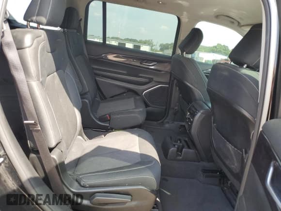 ✅ 2021 Jeep Grand Cherokee Laredo • VIN: 1C4RJKAG2M8172985 • Lot: 81416975. Listed on Copart with 84,538 mi. Free auction sales archive from the USA and detailed vehicle history report at DreamBid. Image 11.