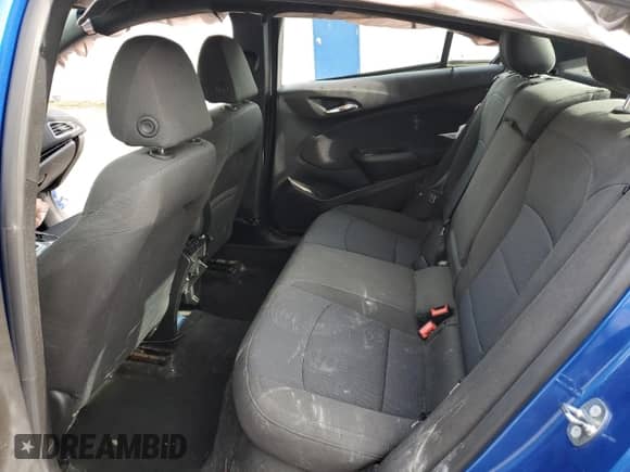 2018 Chevrolet Cruze LT с VIN 1G1BE5SM5J7154776, выставлен на аукционе Copart как лот 82706125 с пробегом 54 163 миль миль и Списание • Salvage title. История ставок и продаж доступна на DreamBid. Изображение 10.