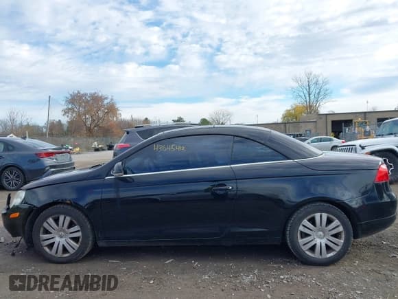 ✅ 2008 Volkswagen Eos Turbo • VIN: WVWBA71F58V051865 • Лот: 43645412. Опубликован ранее на IAAI с пробегом 137 662 миль. Бесплатный доступ к архиву аукционных продаж из США и подробный отчёт об истории автомобиля на DreamBid. Изображение 15.
