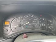 ✅ 2001 Chevrolet Silverado 2500HD LS • VIN: 1GCHK29U71E258941 • Лот: 56692395. Опубликован ранее на Copart с пробегом 189 133 миль. Бесплатный доступ к архиву аукционных продаж из США и подробный отчёт об истории автомобиля на DreamBid. Изображение 9.