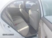 ✅ 2006 Toyota Corolla LE • VIN: 2T1BR32E96C629750 • Lot: 43339824. Wystawiony na IAAI z przebiegiem 124 760 mil. Bezpłatny archiwum sprzedaży aukcyjnych z USA i szczegółowy raport historii pojazdu na DreamBid. Zdjęcie 8.