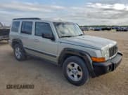 ✅ 2008 Jeep Commander Sport • VIN: 1J8HH48K48C240115 • Lot: 94180245. Wystawiony na Copart z przebiegiem 113 974 mil. Bezpłatny archiwum sprzedaży aukcyjnych z USA i szczegółowy raport historii pojazdu na DreamBid. Zdjęcie 4.