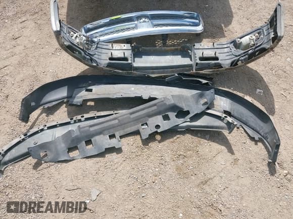 ✅ 2009 Dodge 1500 Laramie • VIN: 1D3HB13T29S778382 • Lot: 42456475. Wystawiony na IAAI z przebiegiem 229 669 mil. Bezpłatny archiwum sprzedaży aukcyjnych z USA i szczegółowy raport historii pojazdu na DreamBid. Zdjęcie 12.