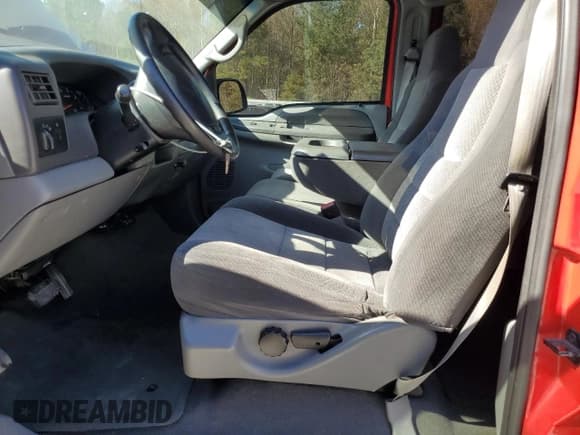 ✅ 2002 Ford F-250 XL • VIN: 1FTNW20F12EB26457 • Лот: 92933875. Опубликован ранее на Copart с пробегом 76 637 миль. Бесплатный доступ к архиву аукционных продаж из США и подробный отчёт об истории автомобиля на DreamBid. Изображение 7.