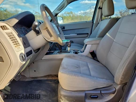 ✅ 2012 Ford Escape XLT • VIN: 1FMCU0DG0CKA12727 • Lot: 94706645. Listed on Copart with 229,712 mi. Free auction sales archive from the USA and detailed vehicle history report at DreamBid. Image 7.