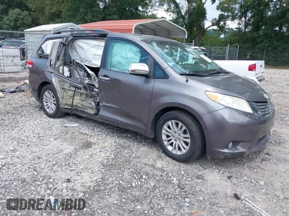 ✅ 2012 Toyota Sienna XLE AAS • VIN: 5TDYK3DC3CS218373 • Лот: 43035982. Опубликован ранее на IAAI с пробегом 155 533 миль. Бесплатный доступ к архиву аукционных продаж из США и подробный отчёт об истории автомобиля на DreamBid. Изображение 1.