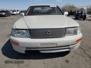 ✅ 1997 Lexus LS 400 • VIN: JT8BH28F6V0096549 • Лот: 73710654. Опубликован ранее на Copart с пробегом Не указан. Бесплатный доступ к архиву аукционных продаж из США и подробный отчёт об истории автомобиля на DreamBid. Изображение 5.