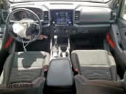 ✅ 2023 Nissan Frontier SV • VIN: 1N6ED1EJ9PN629946 • Lot: 61775205. Wystawiony na Copart z przebiegiem 52 914 mil. Bezpłatny archiwum sprzedaży aukcyjnych z USA i szczegółowy raport historii pojazdu na DreamBid. Zdjęcie 8.